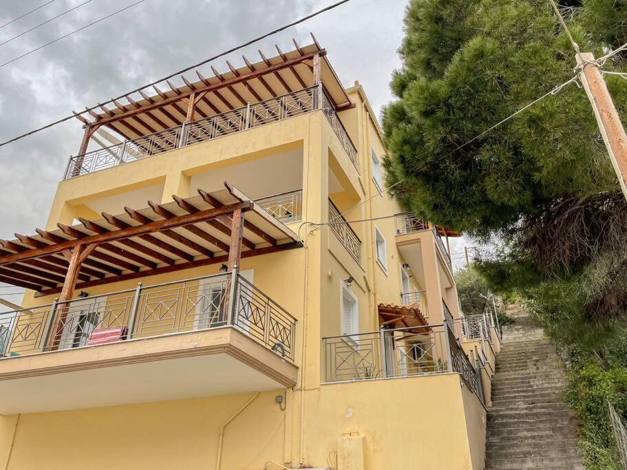 Afroditi'S Apartment Superb View Githio Exterior foto