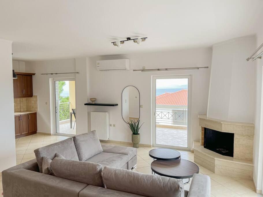Afroditi'S Apartment Superb View Githio Exterior foto